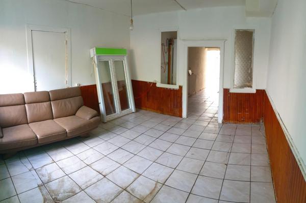 SAINT-LOUP-SUR-SEMOUSE (70800) — IMMEUBLE À RÉNOVER ENTIÈREMENT