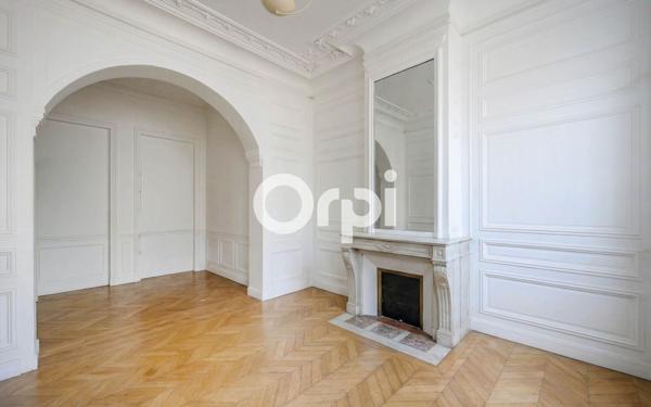 Maison à vendre    6 pièces • 304 m2 Carvin