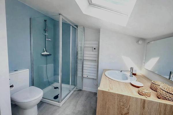 BORDEAUX SAINT-SEURIN : T2 Pierre et parquet...