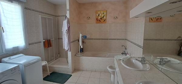 86140 LENCLOITRE Maison Lencloitre 5 pièce(s) 152.56 m2