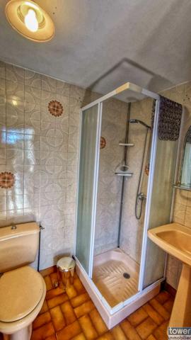 Propriete
                                                                                                                                                                                                                                                                                                                        6 pièce(s)                                                                                                                                                                                                          4 chambre(s)                                                                                                                                                                                                          150  m²