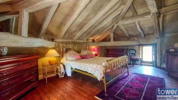 Propriete
                                                                                                                                                                                                                                                                                                                        6 pièce(s)                                                                                                                                                                                                          4 chambre(s)                                                                                                                                                                                                          150  m²
