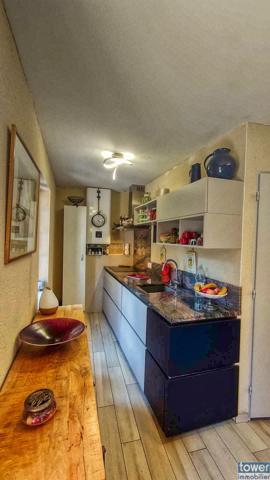 Propriete
                                                                                                                                                                                                                                                                                                                        6 pièce(s)                                                                                                                                                                                                          4 chambre(s)                                                                                                                                                                                                          150  m²