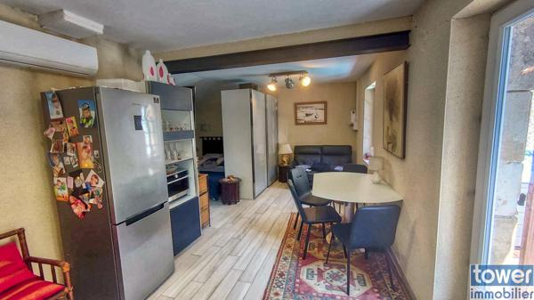Propriete
                                                                                                                                                                                                                                                                                                                        6 pièce(s)                                                                                                                                                                                                          4 chambre(s)                                                                                                                                                                                                          150  m²