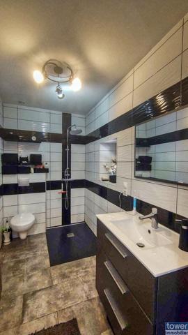 Propriete
                                                                                                                                                                                                                                                                                                                        6 pièce(s)                                                                                                                                                                                                          4 chambre(s)                                                                                                                                                                                                          150  m²