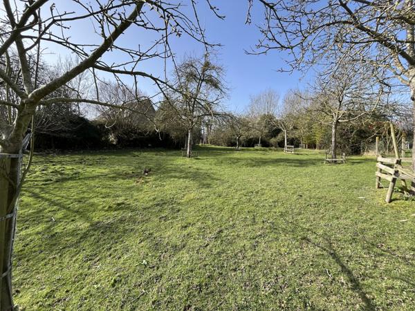 Honfleur (14600) Terrain à bâtir à Honfleur - 1 500 m² - Vue campagne et Pont de Normandie