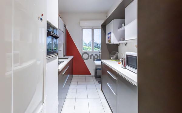 Appartement à vendre    4 pièces • 93,31 m2 Le Plessis-Robinson
