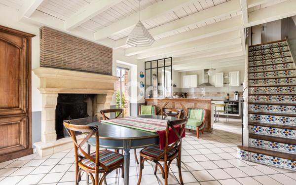 Maison à vendre    5 pièces • 220 m2 Chaptelat