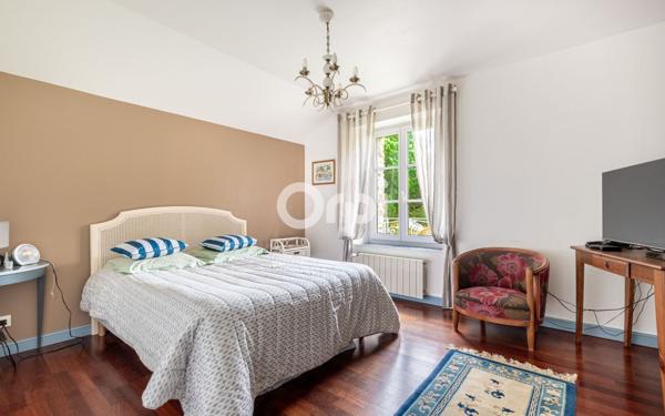 Maison à vendre    5 pièces • 220 m2 Chaptelat