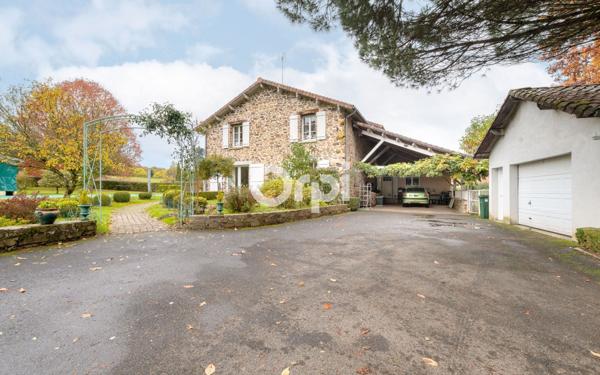 Maison à vendre    5 pièces • 220 m2 Chaptelat