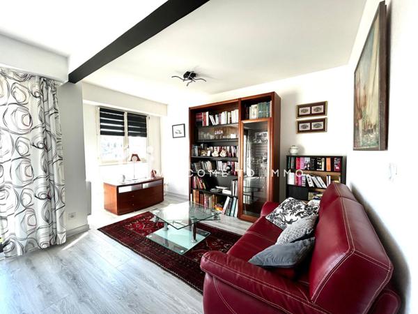 "APOLLO" - Appartement T4 Marché de LA ROCHELLE , parking privatif et ascenseur La Rochelle (17000)