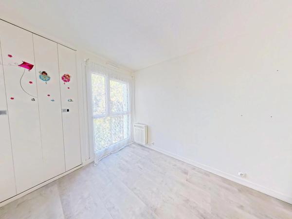 Appartement à vendre 4 pièces VERRIERES LE BUISSON (91)