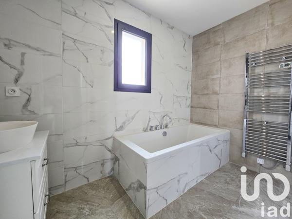 Maison à vendre 5 pièces 129 m² Laudun-l'Ardoise