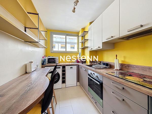 ISSY LES MOULINEAUX - CENTRE VILLE - Appartement traversant 3 pièces 2 chambres proximité métro Mairie d'Issy ligne 12