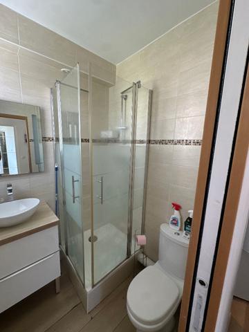 Appartement La Garenne Colombes 2 pièces 24.4 m2 Loyer 950 €/mois charges comprises **  - Référence  544CC