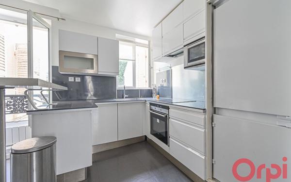 Appartement à louer    3 pièces • 67 m2 Neuilly-sur-Seine