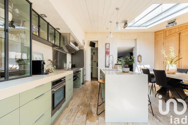 Maison de ville 5 pièces de 141 m² à La Rochelle (17000)