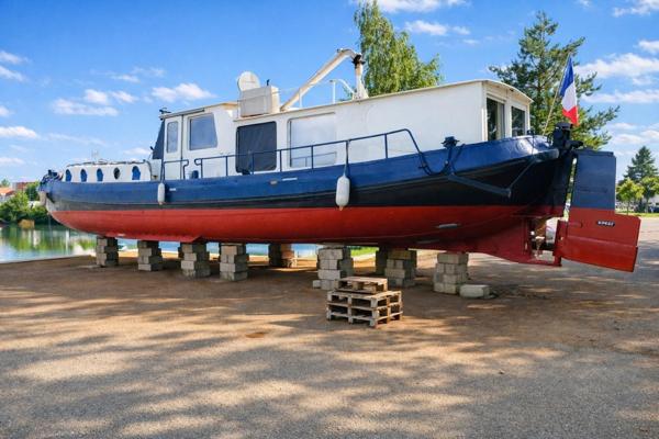 Tjalk Hollandais d’exception – 18 m – 55 m² habitables – Bateau d’habitation de caractère