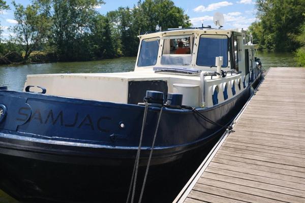 Tjalk Hollandais d’exception – 18 m – 55 m² habitables – Bateau d’habitation de caractère