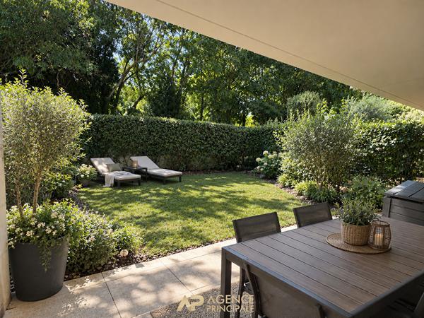 Appartement - Type 2 - 42m2 - Jardin - Parking - La Rochelle Médiathèque (Ville en bois) 284 000 € **  - Référence  JH736D6