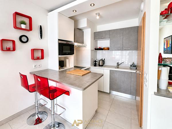 Appartement - Type 2 - 42m2 - Jardin - Parking - La Rochelle Médiathèque (Ville en bois) 284 000 € **  - Référence  JH736D6