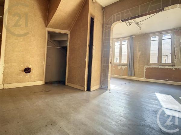 Immeuble à vendre  78,95 m2 LILLEBONNE - 76