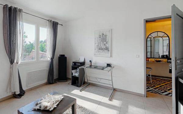 Maison à vendre    5 pièces •  Ventabren