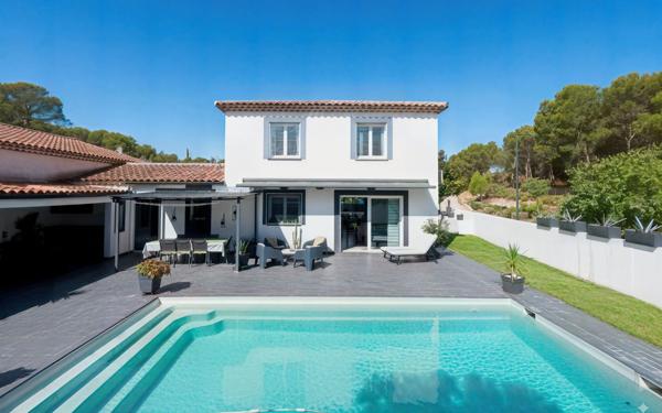 Maison à vendre    5 pièces •  Ventabren