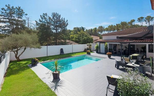 Maison à vendre    5 pièces •  Ventabren