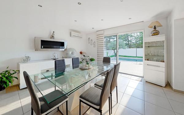 Maison à vendre    5 pièces •  Ventabren