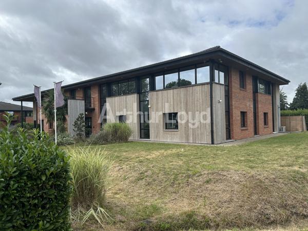 Bureaux modernes à louer - 450 m² avec parkings et terrasse privative au coeur du Parc Scientifique de la Haute Borne