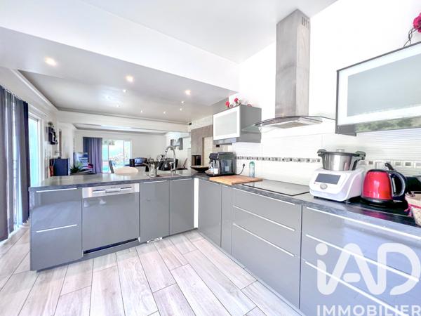 Maison à vendre 7 pièces 240 m² Vidauban