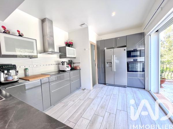 Maison à vendre 7 pièces 240 m² Vidauban
