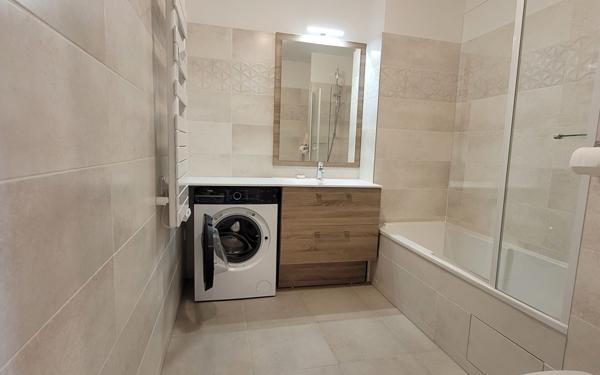 Appartement à louer    2 pièces • 46,64 m2 Issy-les-Moulineaux