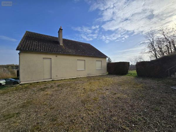 Maison à vendre à Saint-Paterne-Racan dans l'Indre-et-Loire (37370), ref : 042/1170