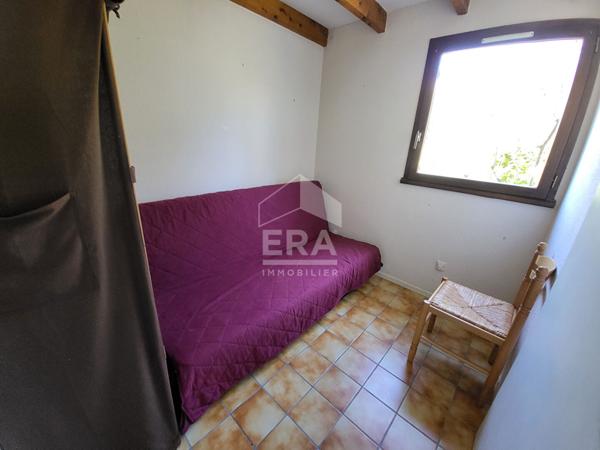 PIED À TERRE ENTRE PLAGES ET COMMERCES, TOUT À PORTÉE DE MAINS
