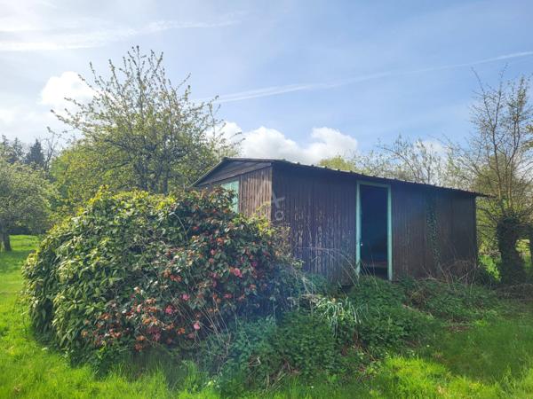 MONTMORT-LUCY : LONGERE de 94,10  m² avec DEPENDANCES sur 1.624 m²