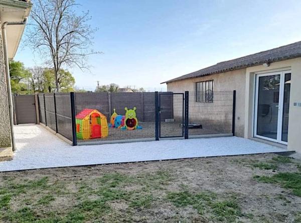 MAISON 137m2 + DÉPENDANCES + ÉLEVAGE CANIN SUR 5,7 HA DE TERRAIN Proche de AIRE SUR L'ADOUR (40)