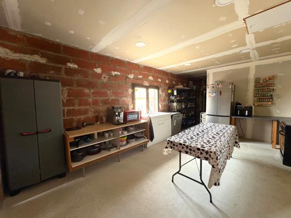 MAISON 137m2 + DÉPENDANCES + ÉLEVAGE CANIN SUR 5,7 HA DE TERRAIN Proche de AIRE SUR L'ADOUR (40)