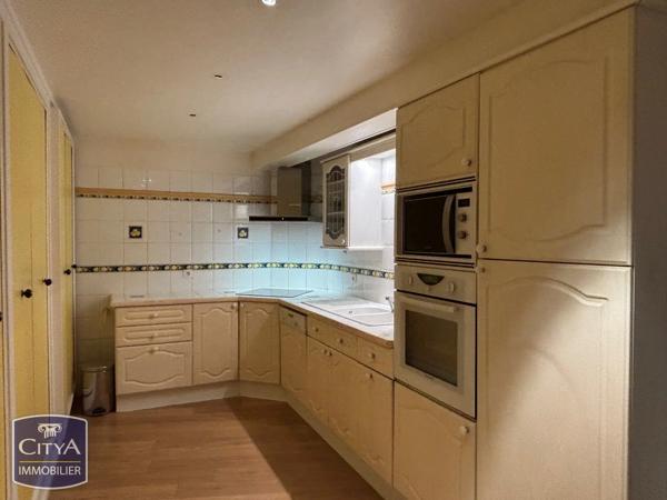 Appartement à vendre 4 pièces 151m² Poitiers (86000)