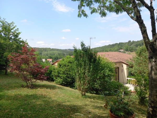 Maison à vendre 6 pièces VILLEFRANCHE DE ROUERGUE (12)