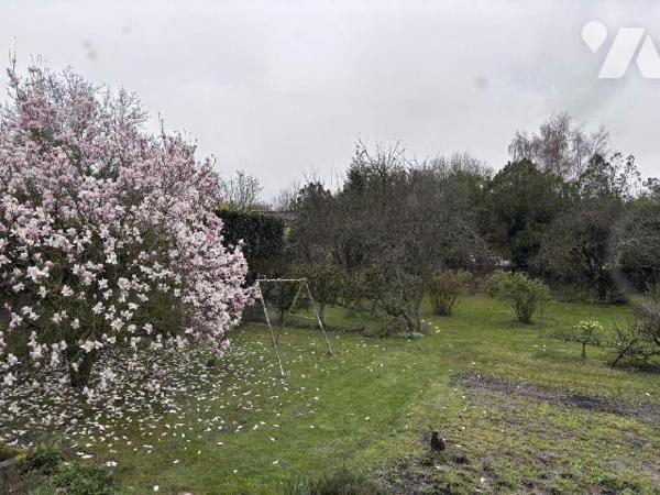 NOUVEAUTE, N'HESITER PAS A VISITER :
A VENDRE à ABBEVILLE, à proximité du Lycée Boucher de Per...
