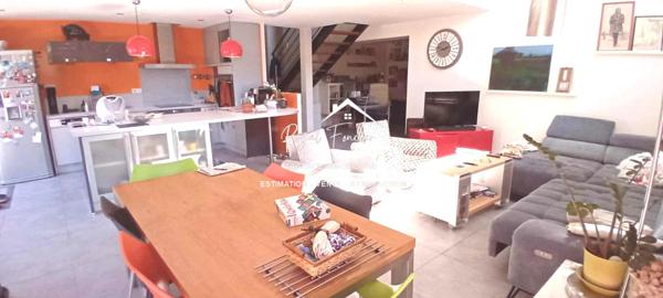 Vue sur la nature boisée, une belle terrasse sans vis à vis