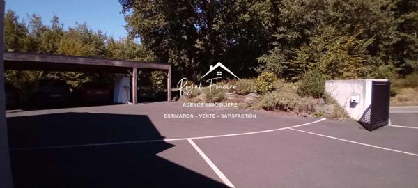 Vue sur la nature boisée, une belle terrasse sans vis à vis