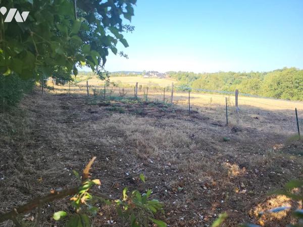 CAMPEAUX : Maison en pierre de plain-pied