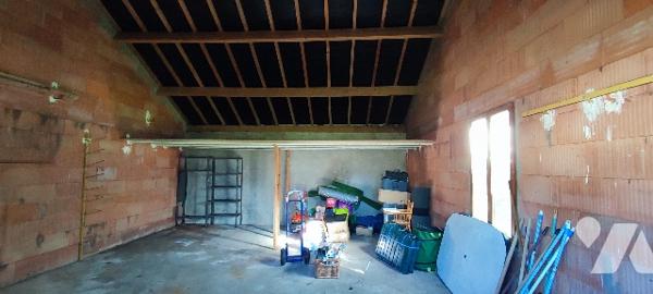 Maison de 117m² à rénover avec garage sur parcelle de 1114m² dans secteur très prisé à STELLA-PLAGE