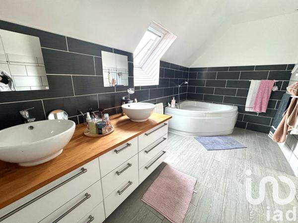 Maison à vendre 6 pièces 123 m² Villemoisson-sur-Orge