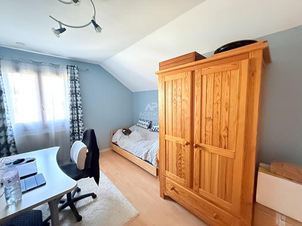 Maison Conflans Sainte Honorine 8 pièce(s) 160 m2 585 900 € **  - Référence  8206