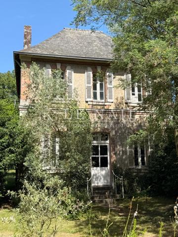 Château XIXe sur 6,5 ha, aux confins de l’Anjou et de la Bretagne