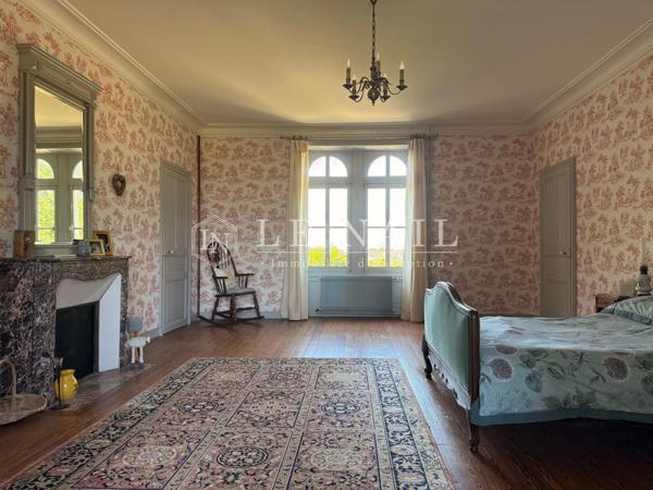 Château XIXe sur 6,5 ha, aux confins de l’Anjou et de la Bretagne